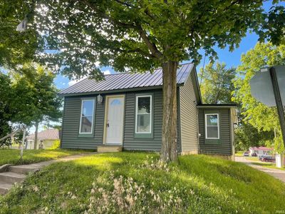 Property at 309 E 5th St, Ligonier, IN