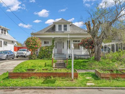 5636 N Delaware Ave