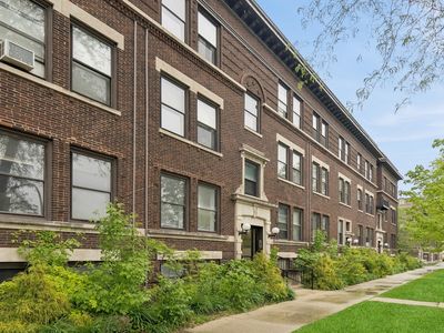 5337 S Ellis Ave #1C