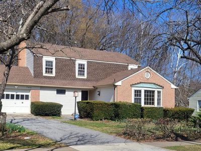705 College Pkwy