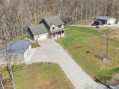 35 Castle Creek Dr