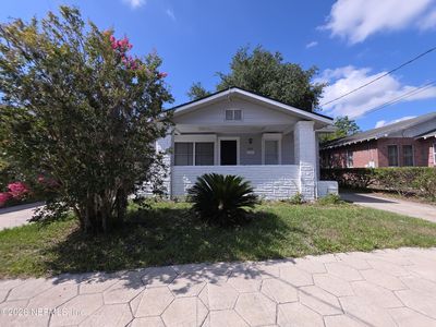 420 W 23RD Street