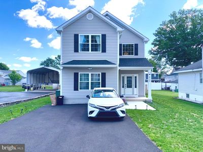829 3rd Ave