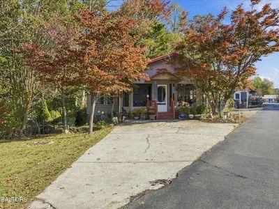 829 Peacock Ridge Dr