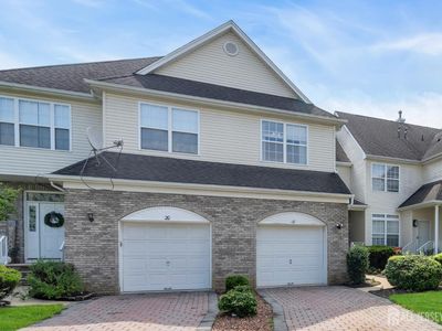 18 Frost Ln