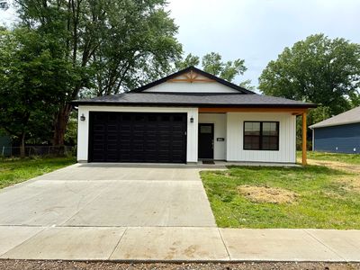 1108 Midway Ct