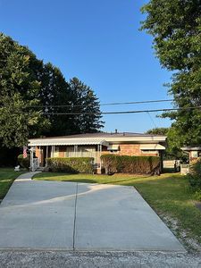 1438 Sattes Cir
