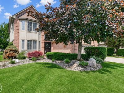 Property at 20415 Balmoral Dr, Macomb, MI
