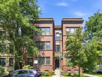 1330 W Bryn Mawr Ave #2