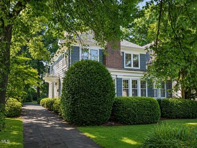 143 Manning Boulevard