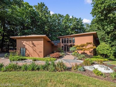 1211 Kensington Rd