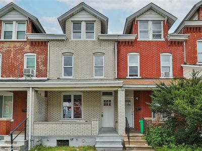 931 N Penn St
