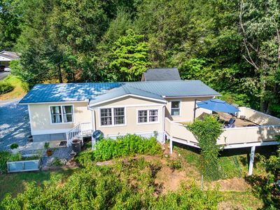 32 Mystic Ln
