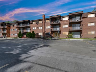 18555 Hickory Ct APT 24