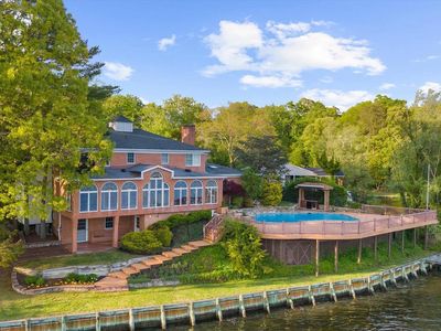 508 Ashberry Ln