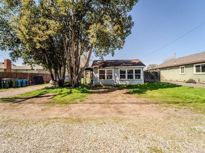 285 S Barrett Rd