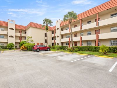 2831 E Sunrise Lakes Drive #310