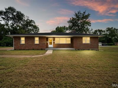 8142 January Ave