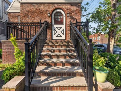 111 W 57th St
