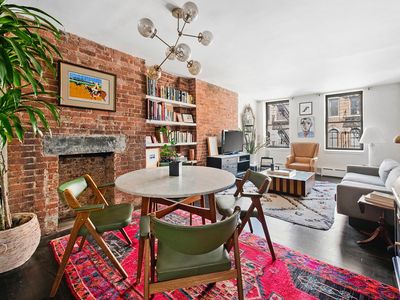 72 E 3rd St APT 5A