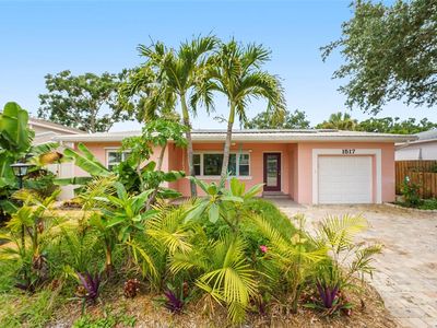 Property at 1517 60th St S, Gulfport, FL