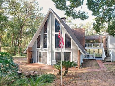 1381 N Carpenter Ave