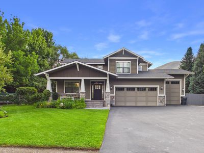 670 Kintail Dr