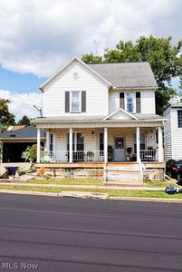 133 4th St SW