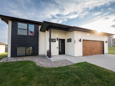 2402 Larkspur Ridge Dr