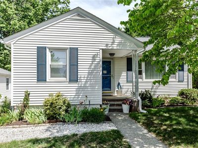 111 Isabella Ave