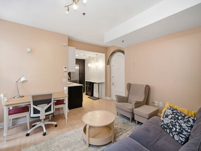 4 Charlesgate E APT 107