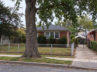 97-20 Plattwood Avenue