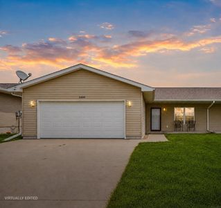 Property at 5908 Summerland Dr, Waterloo, IA