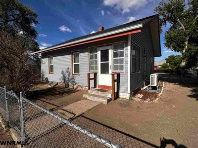 1901 10th Ave