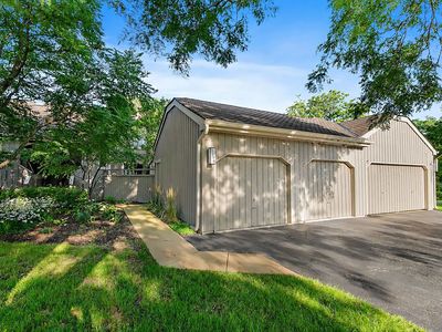 Property at 1290 Oak Hill Rd APT B, Lake Barrington, IL