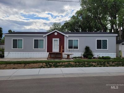 2332 S Naclerio Ln