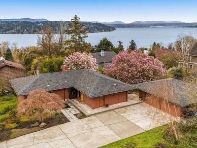 6531 Seward Park (not on arterial) Avenue S