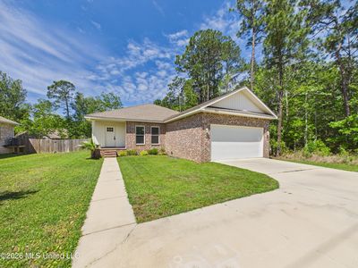 1925 Beachview Dr