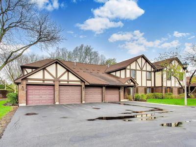 1048 Harbour Ct APT 2B