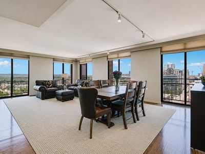 1122 Colorado St APT 1902