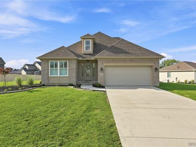8 Samantha Ct