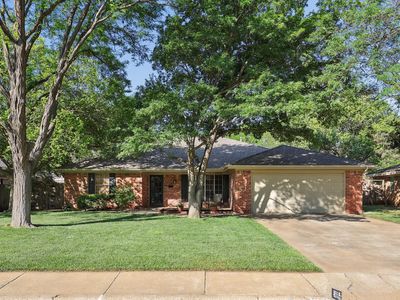 3722 Huntington Dr