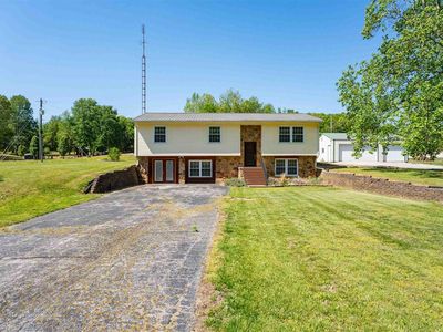 868 J T King Rd