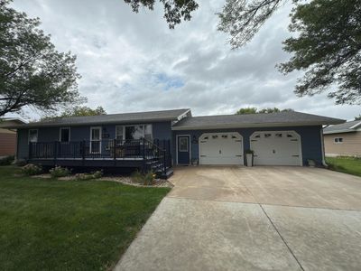 407 W Cherry St