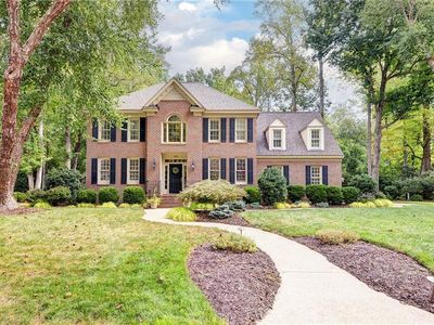320 Yorkshire Dr