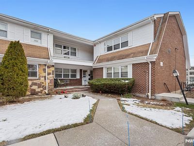 25 River Rd APT B11