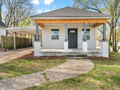 1502 E Commercial Street