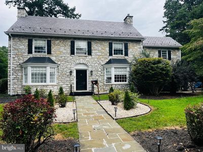 2100 Bellevue Rd