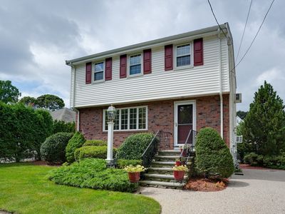 166 Waverly Ave