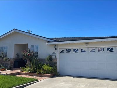 513 W 224th Pl
